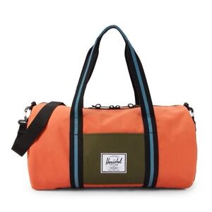 HERSCHEL SUPPLY CO.
Sutton Duffle Bag